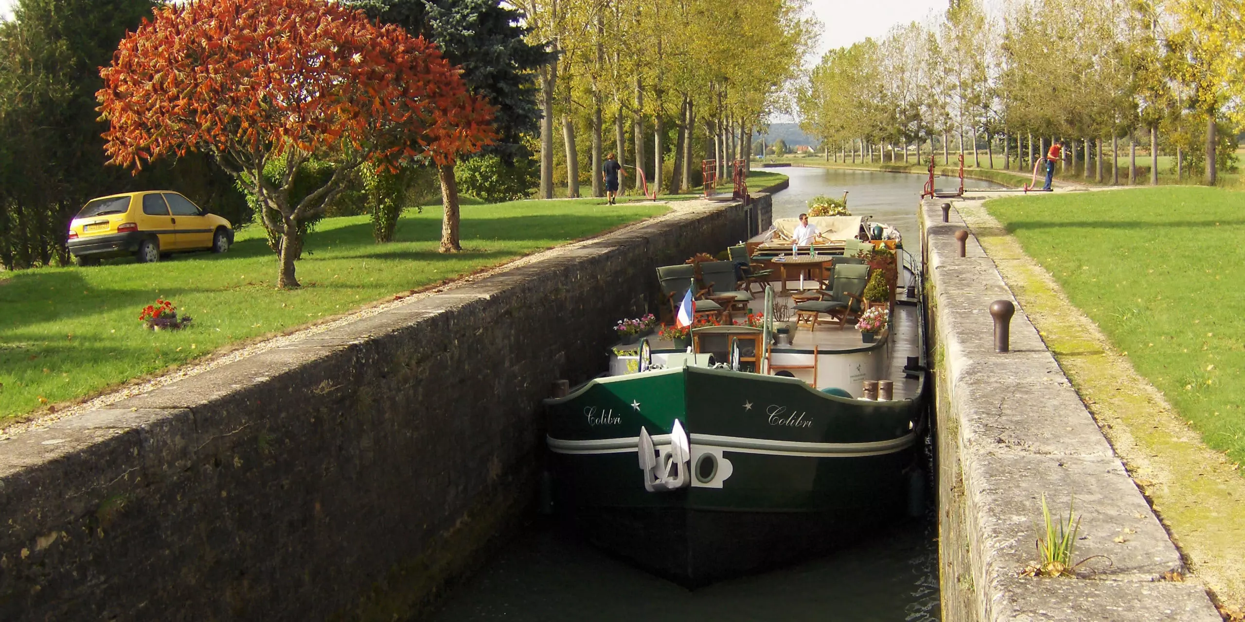 Burgundy cruise Burgundy cruise
